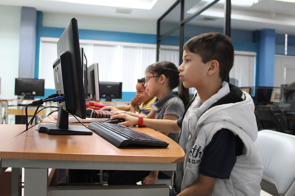 Mis primeros pasos en ComputaciÃ³n, DiseÃ±o GrÃ¡fico e InglÃ©s comienzan aquÃ­.